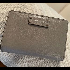Kate Spade bifold wallet